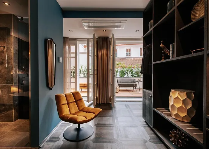 Hotel Aiola Living Boutique 4*