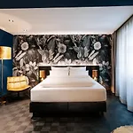 Aiola Living Boutique Отель 4*