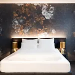 Отель Aiola Living Boutique 4*