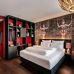 Aiola Living Boutique Отель 4*