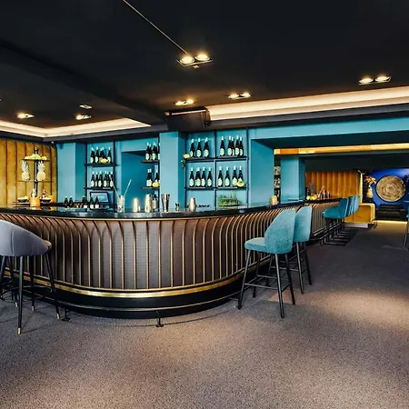 Aiola Living Hotel 4*