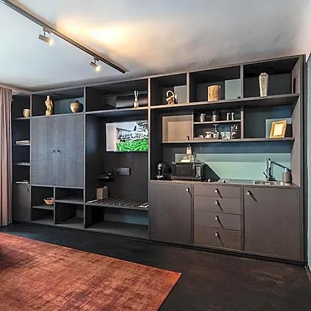 Aiola Living Boutique Отель