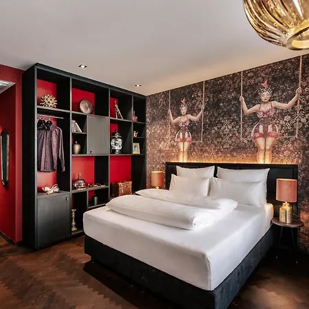 Aiola Living Boutique Отель 4*