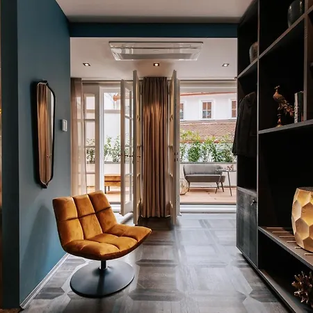 酒店 Aiola Living Boutique 4*