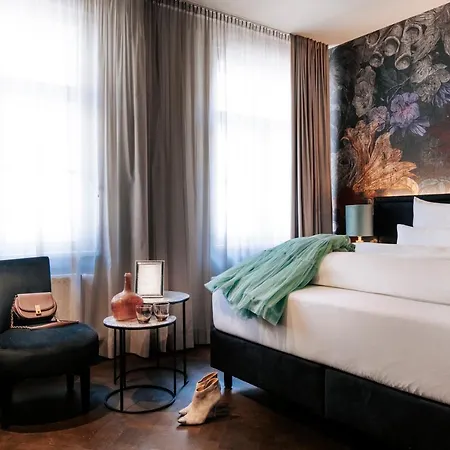 Aiola Living Boutique Отель