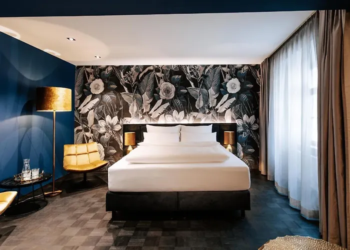 Aiola Living Boutique מלון 4*