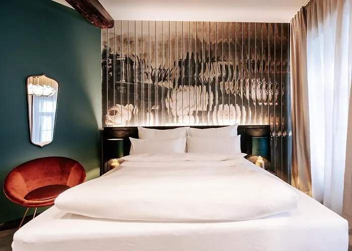 فندق Aiola Living Boutique 4*